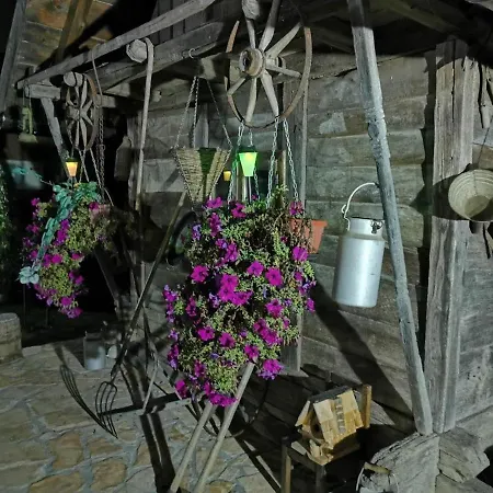 Domek alpejski Eden Bungalov 1