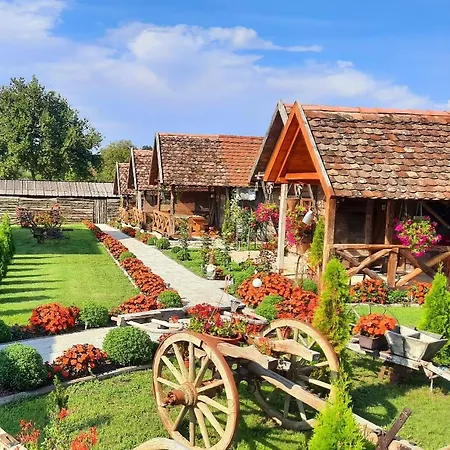 Eden Bungalov 1 * Derventa