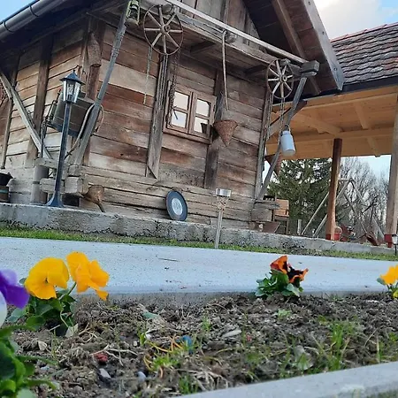 Eden Bungalov 1 * Derventa